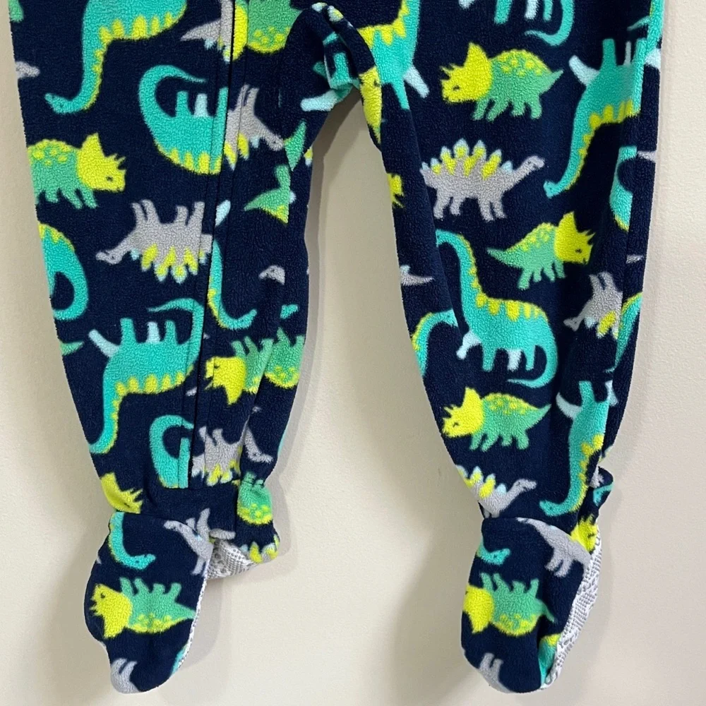Simple Joys By Carter’s Baby Boy Zip Up Fleece Footed Pj’s Size 12 Months